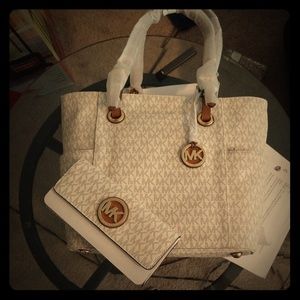 Michael Kors purse and wallet
